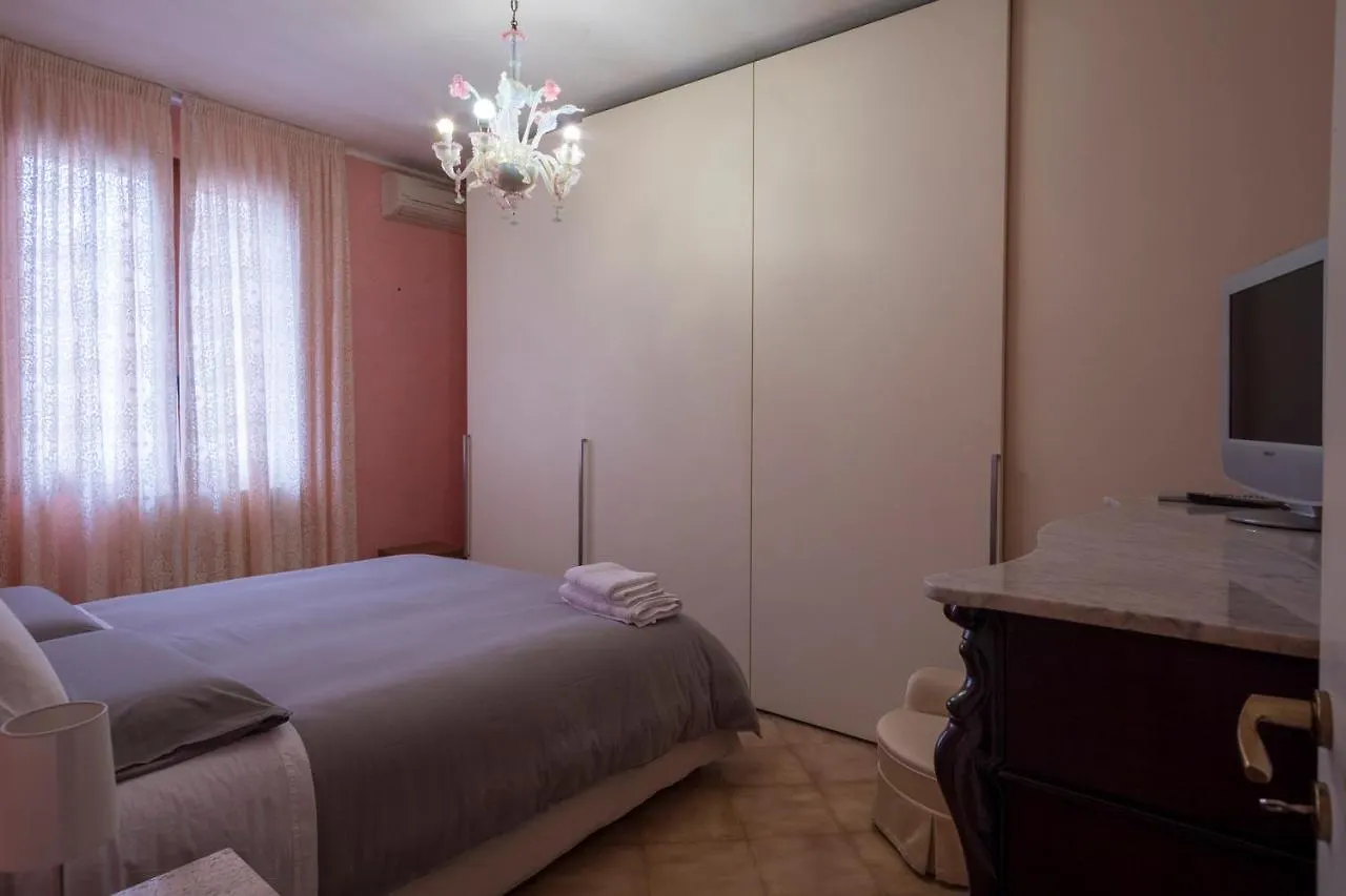 Appartamento Family Friendly House Lecce Italia
